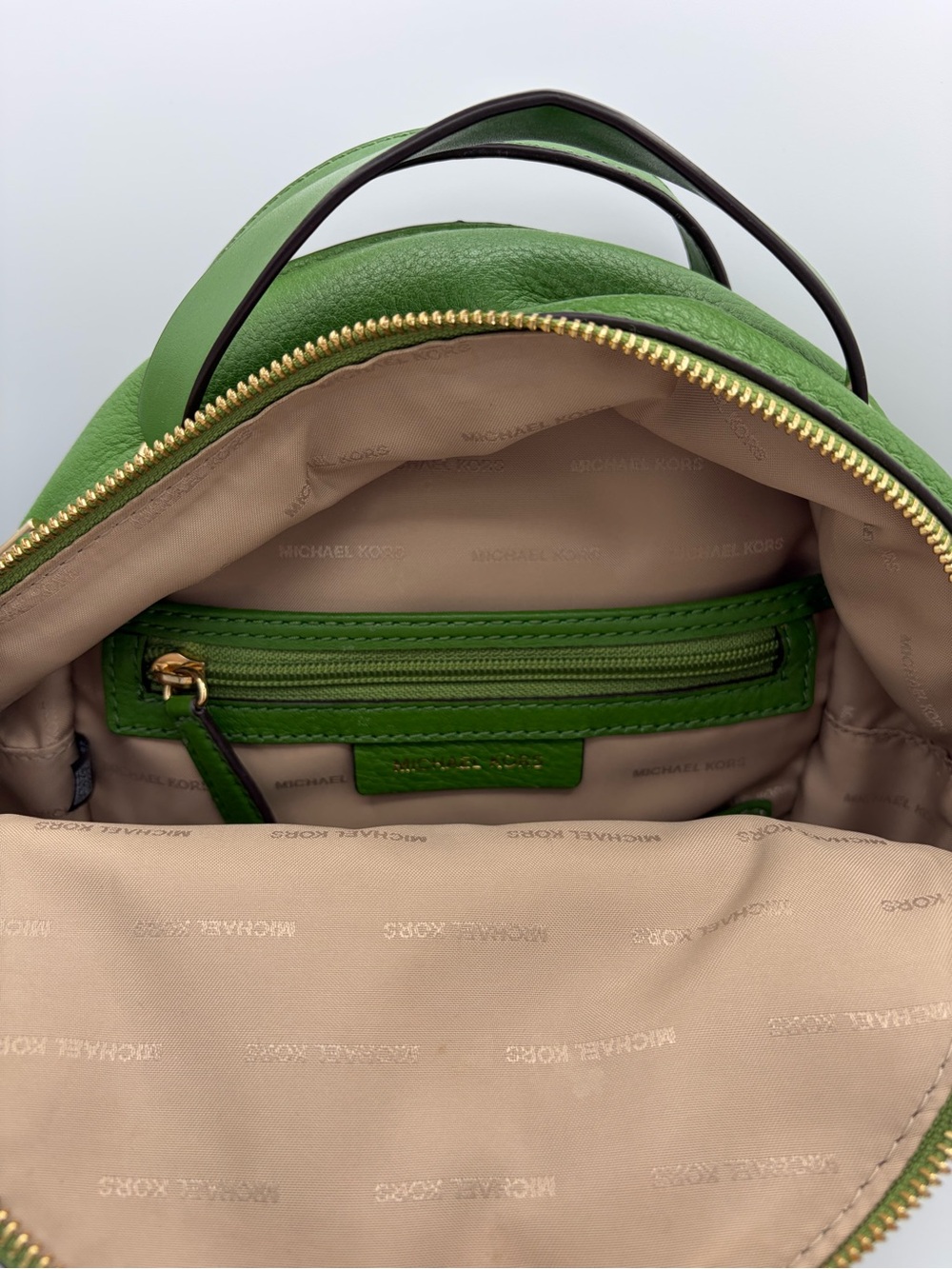 Michael Kors Backpack Green Leather Medium Jessa with Gold Hardware Classic Fall - Picture 13 of 14